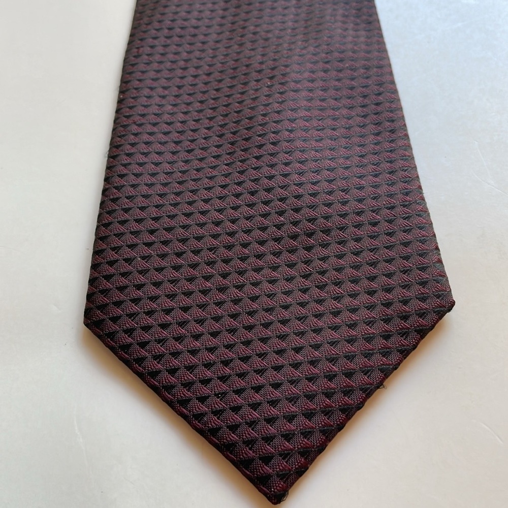 Roffe 100% silk necktie tie burgundy handmade 55” X 3.75” NWT